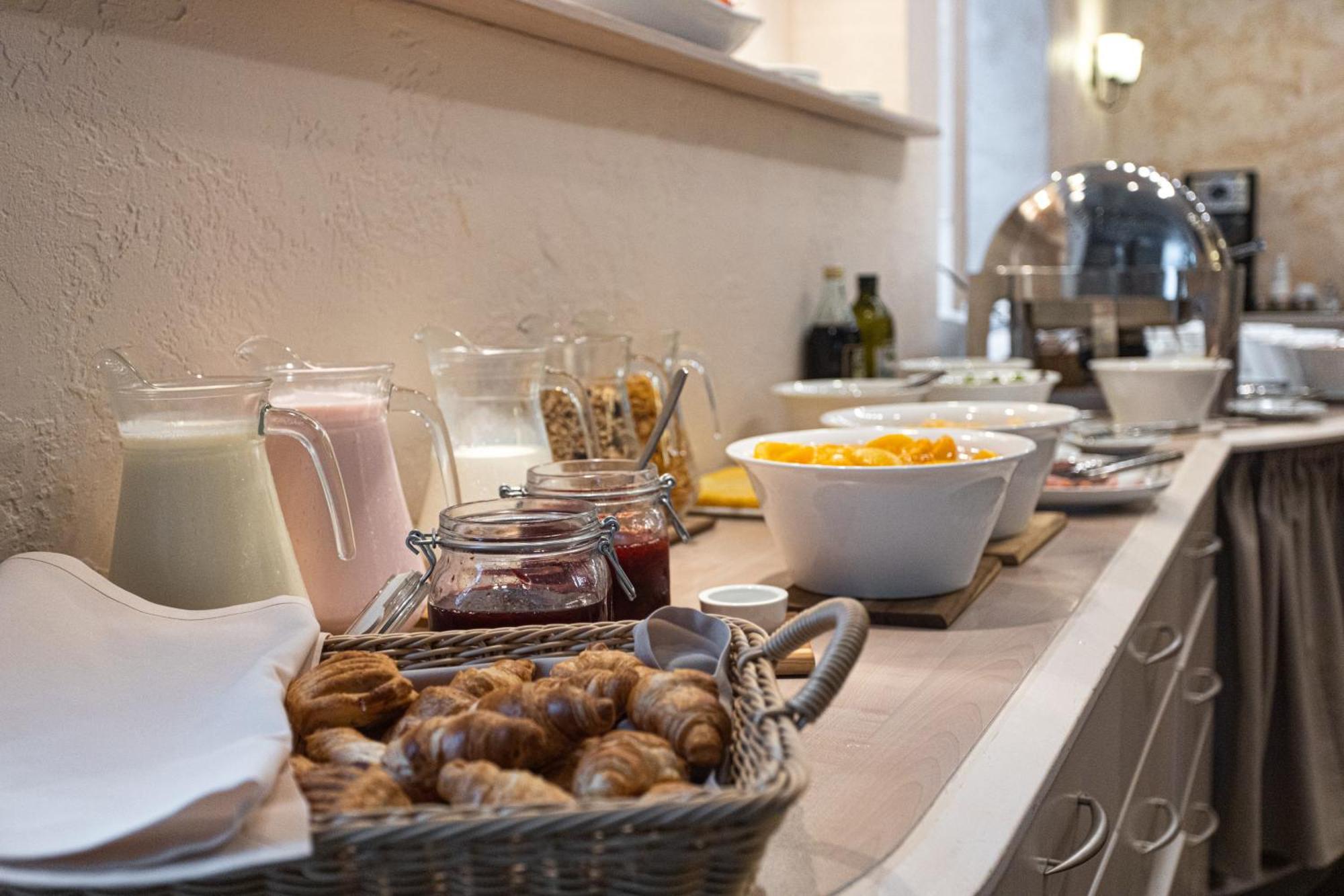 Good Stay Eiropa Hotel Economy Jurmala Exterior photo